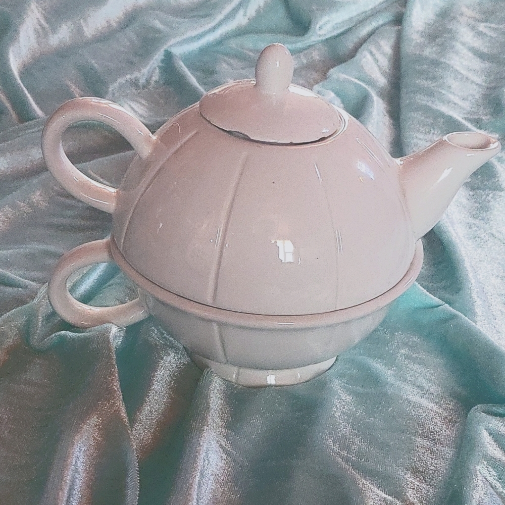 Earthwear tea pot